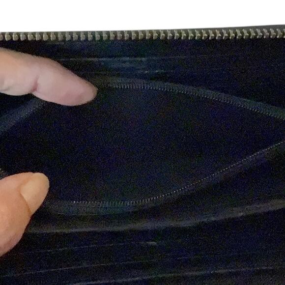 Fossil Black Leather Full Zippy Wallet - Picture 6 of 10